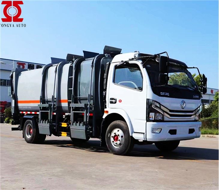 Camion della raccolta dei rifiuti