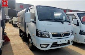 Camion spazzatrice per la pulizia delle strade