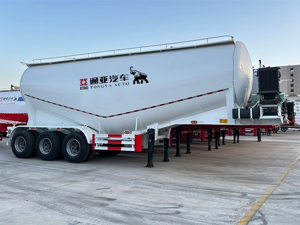 Rimorchio semirimorchio cisterna per cemento sfuso a 3 assi con sospensione meccanica