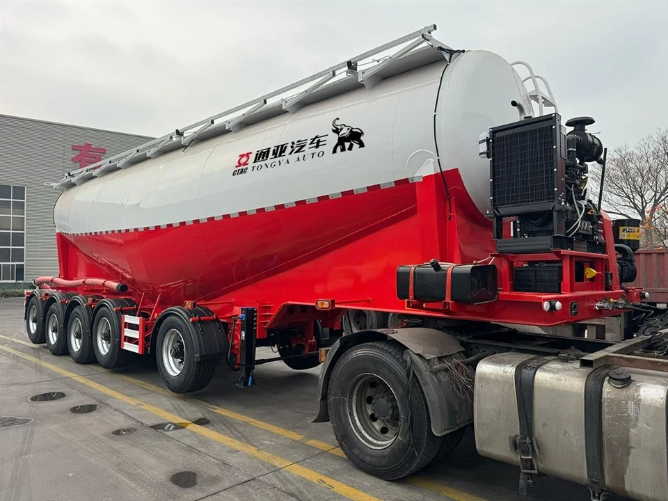 Semirimorchio cisterna per cemento sfuso a 5 assi da 66 litri